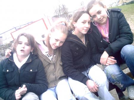 nous 4 ....